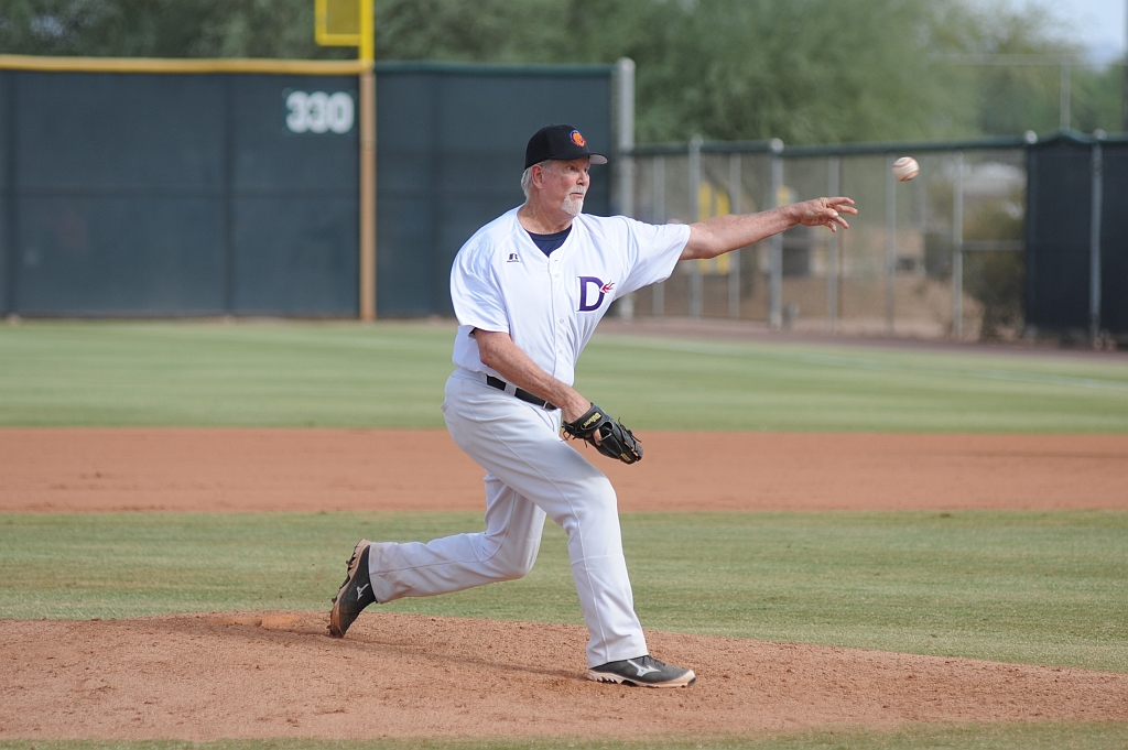 Dragons_2017-10-30 (477).jpg - (c)2010 DeVetter